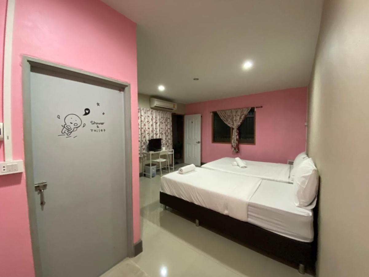 Comfort Triple Room Shower