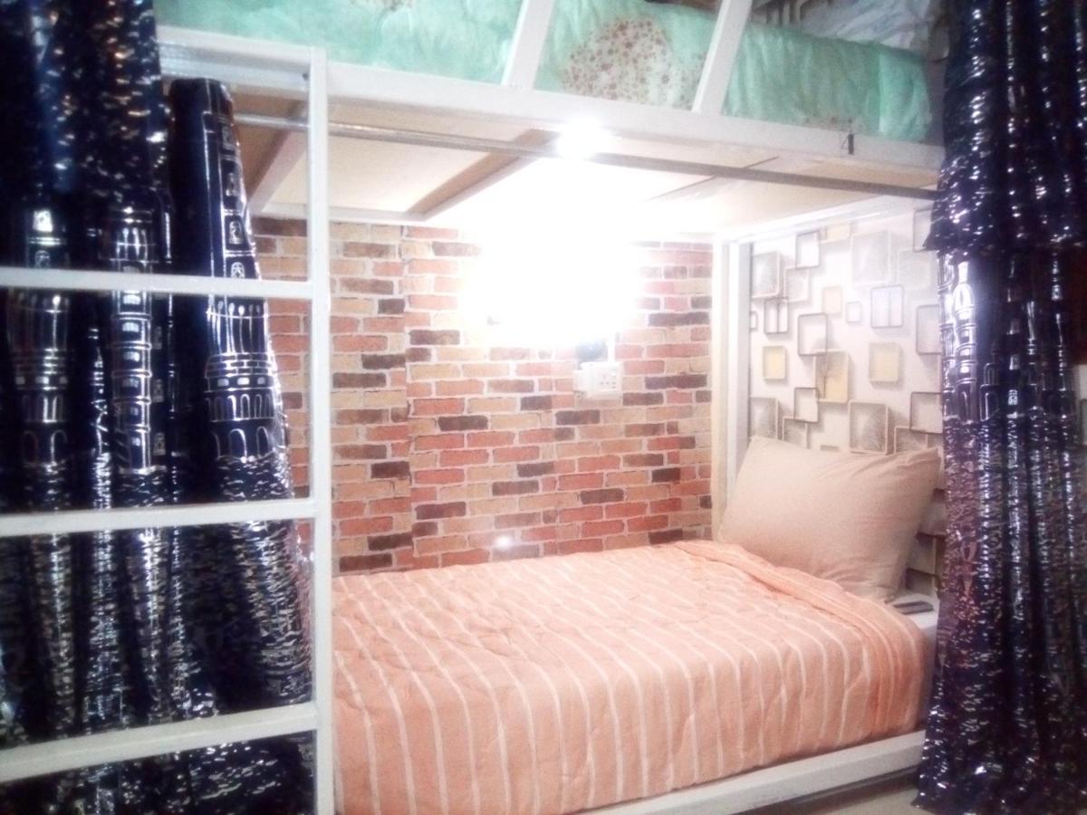 Bed 8-Bed Mixed Dormitory Room
