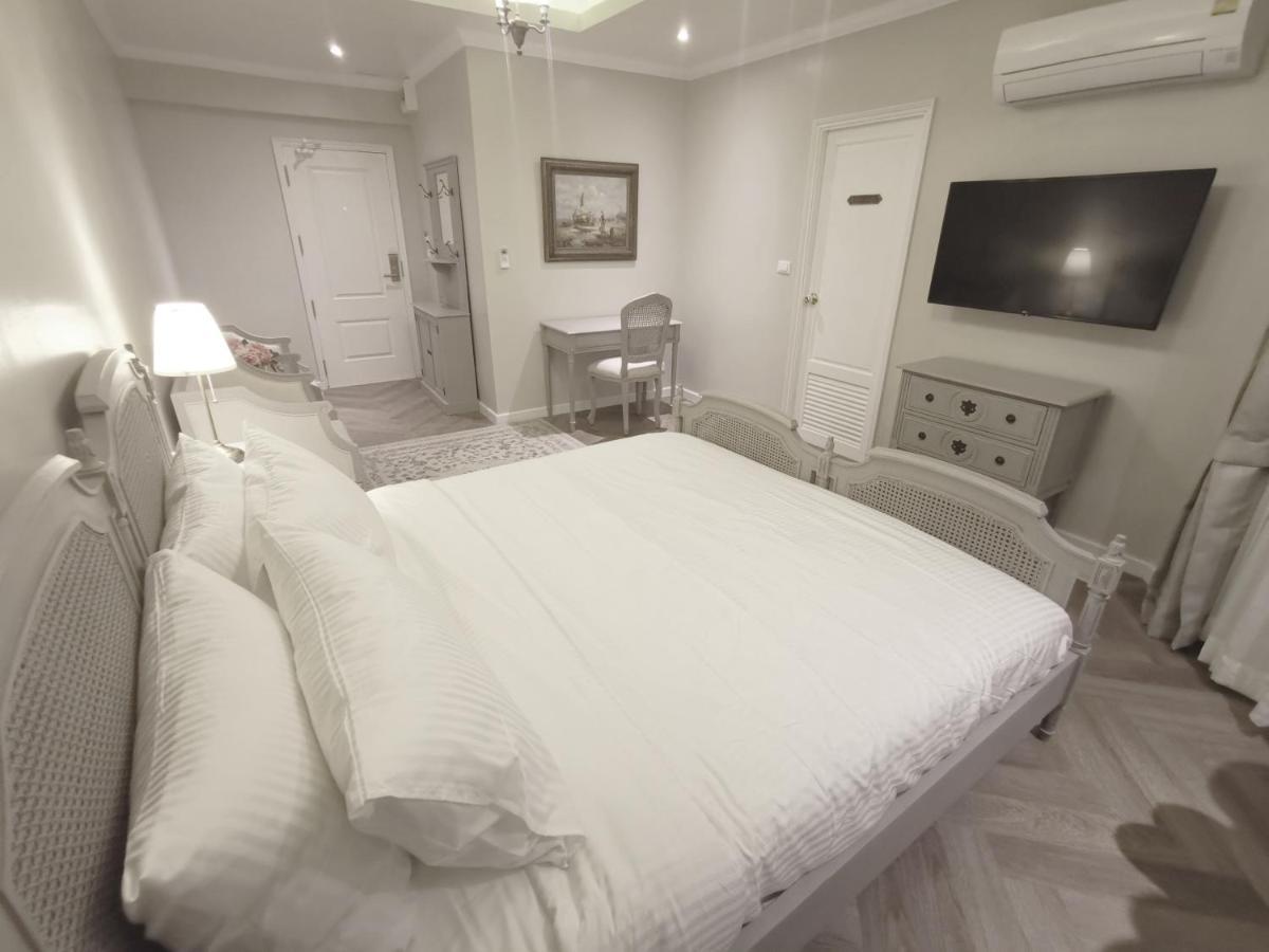 Deluxe King Room,1056983179:JPEG