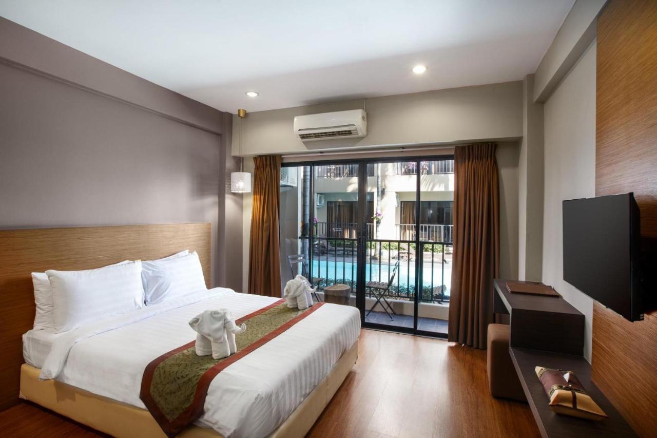 Deluxe Double or Twin Room Pool Access No Airport Transfer,1433045005:JPEG