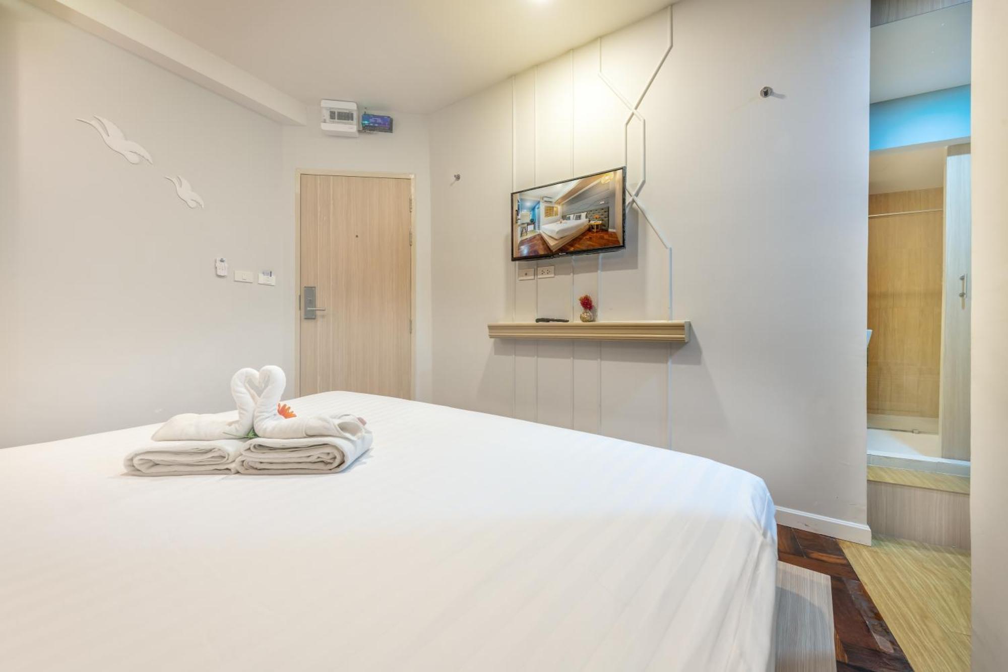 Large Double Room