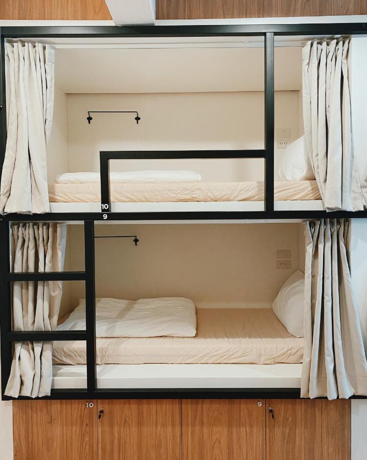 Bed 8-Bed Mixed Dormitory Room