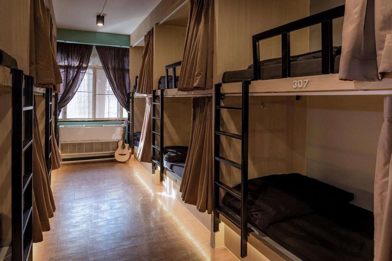 Bed 12-Bed Mixed Dormitory Room