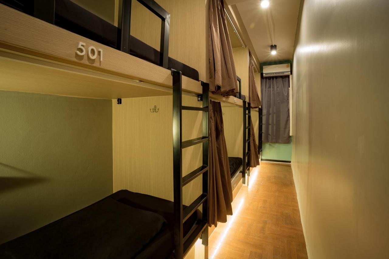 Bed 6-Bed Female Dormitory Room