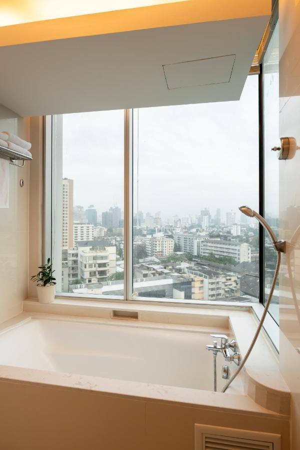 Premier Corner Double Room
