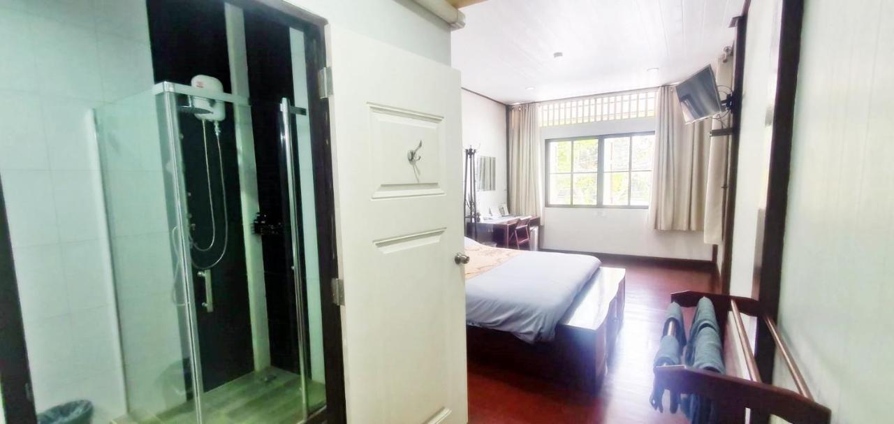 Double Room Private Bathroom