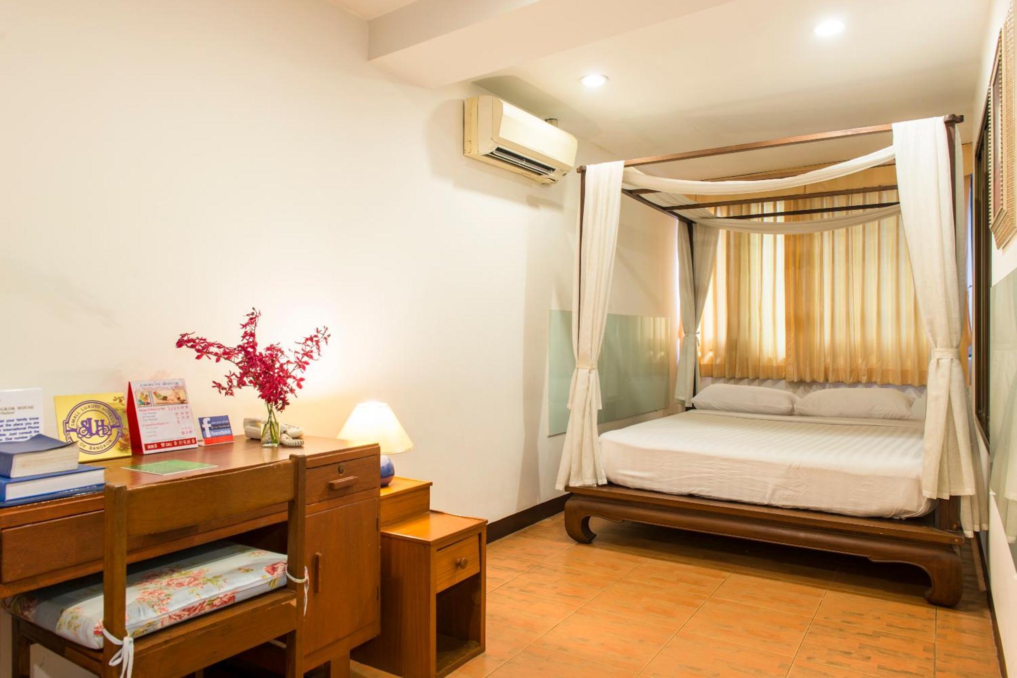 Deluxe Double Room Bath