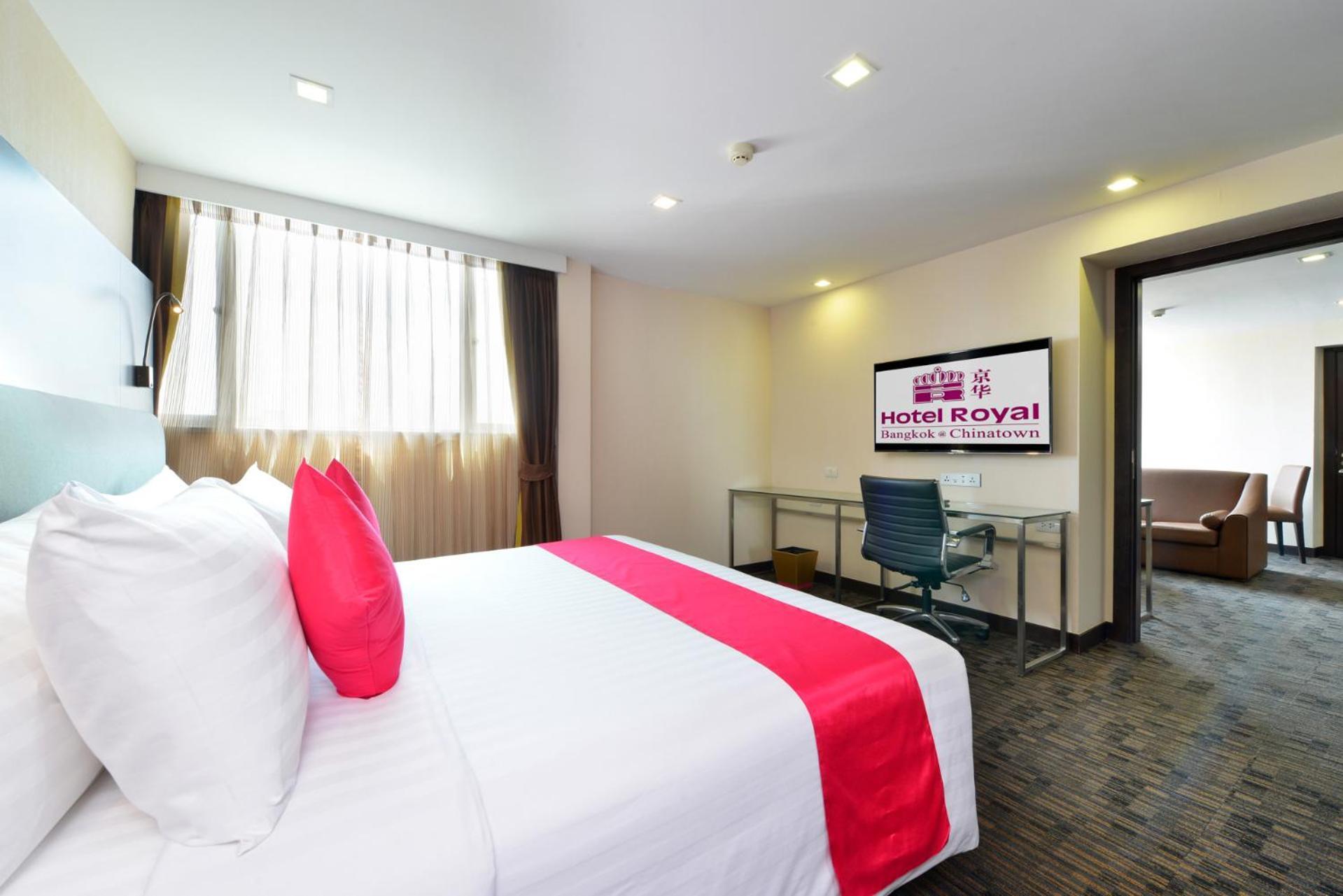 One-Bedroom Apartment,1208952661:JPEG