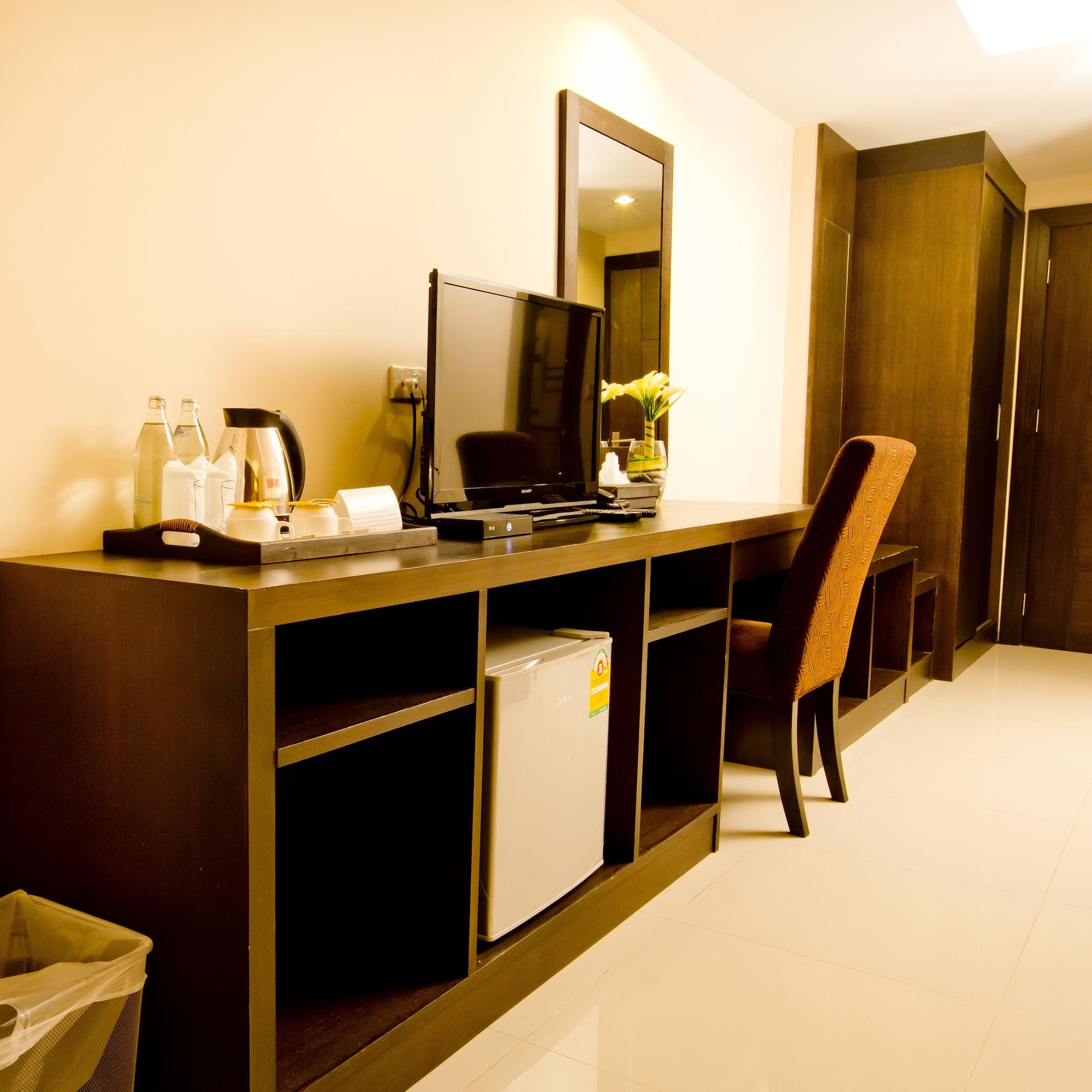 Deluxe Double or Twin Room