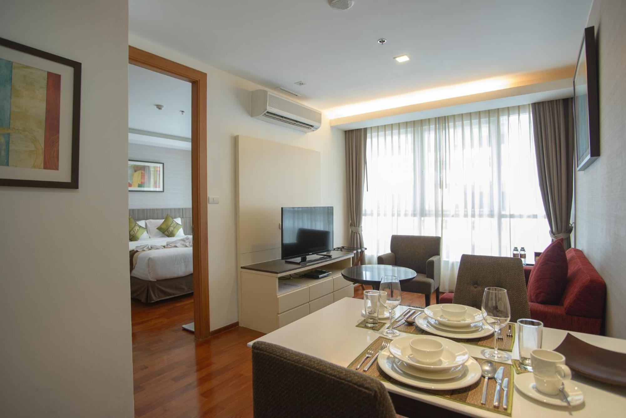 One-Bedroom Standard