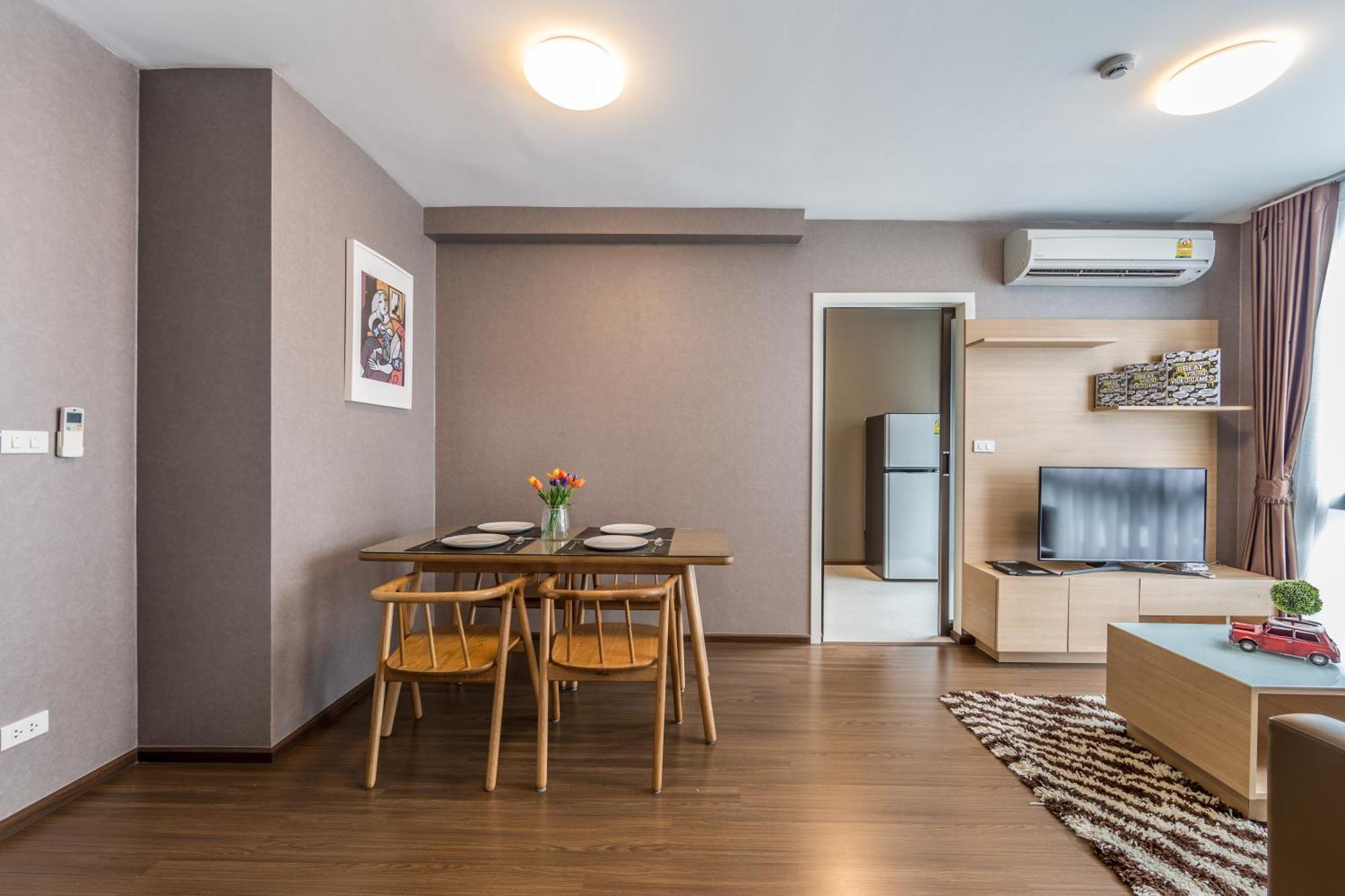 Premier One-Bedroom Suite