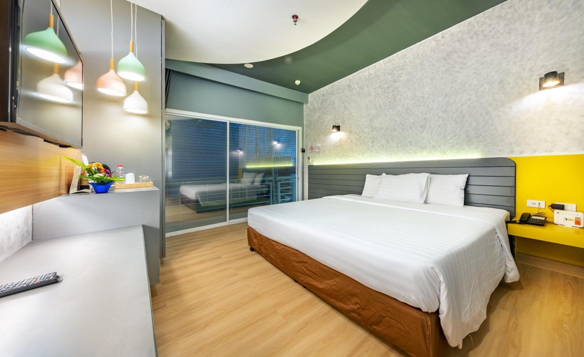 Deluxe Double Room No Window