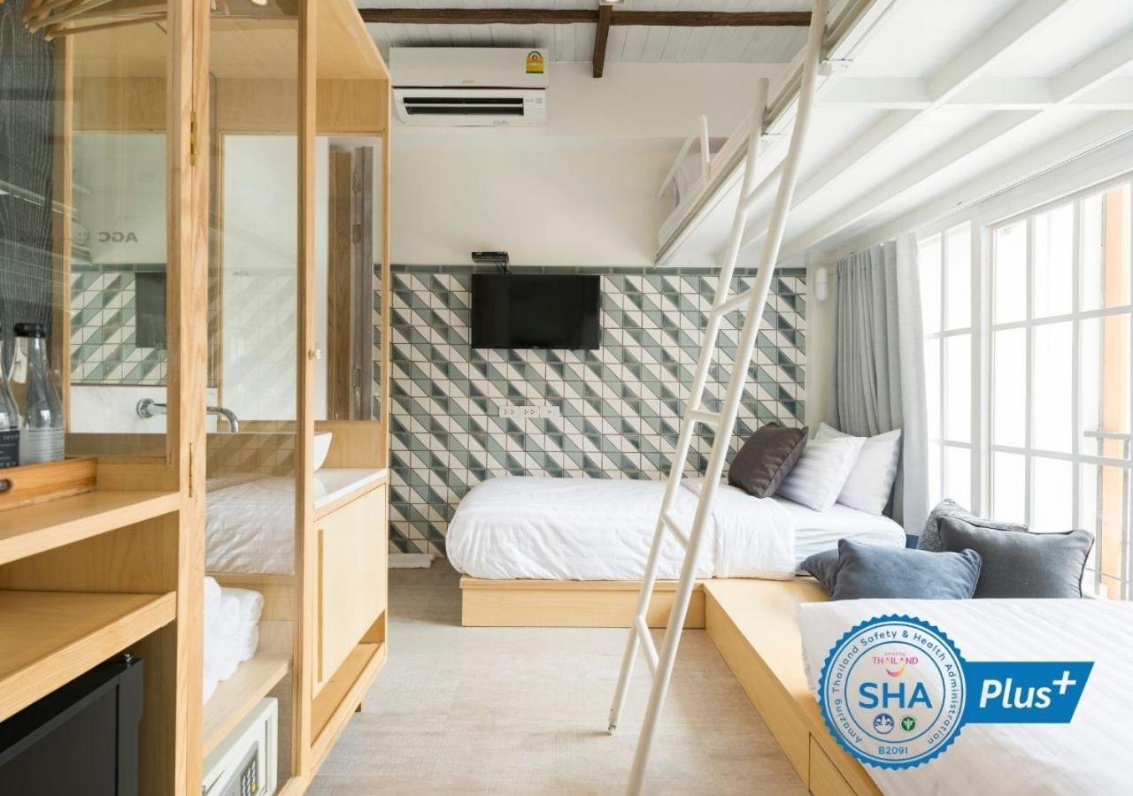 Quadruple Balcony Room