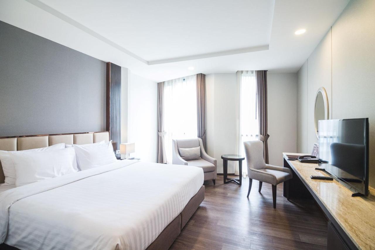 Superior King Room