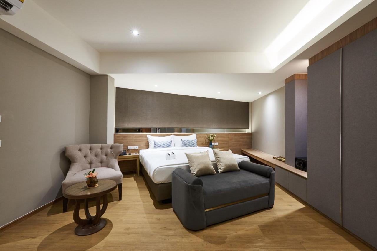 Superior King Room