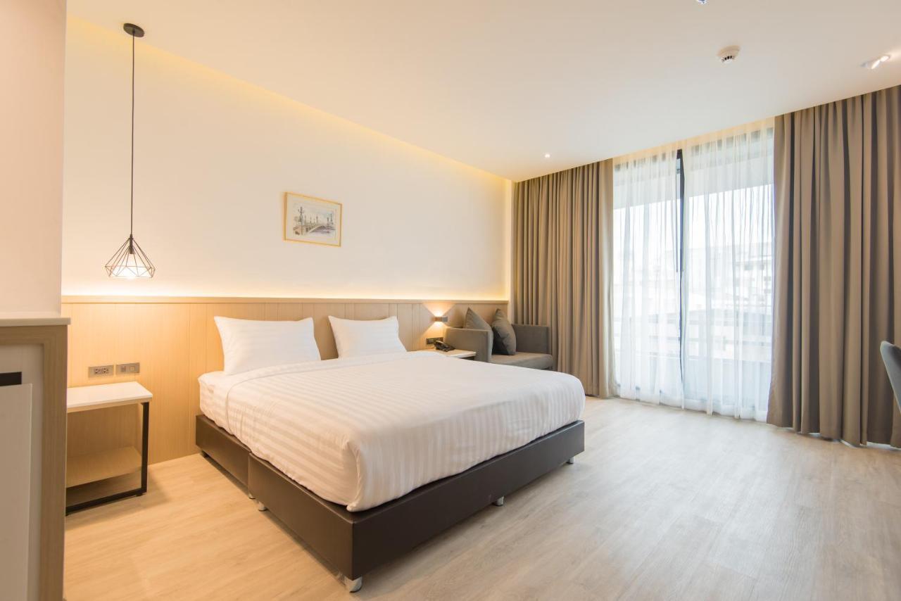 Superior King Room,1255358950:JPEG