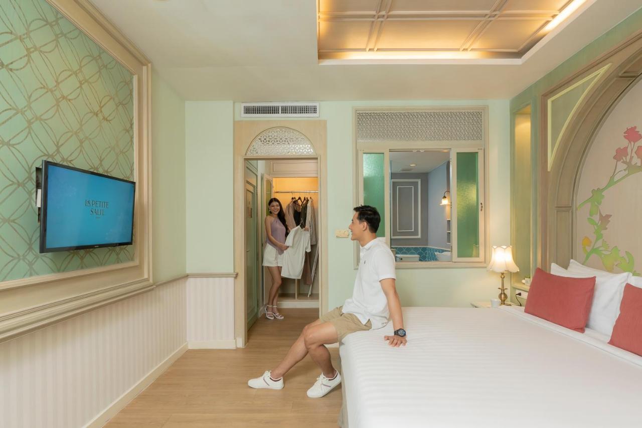 Deluxe Double or Twin Room High Floor