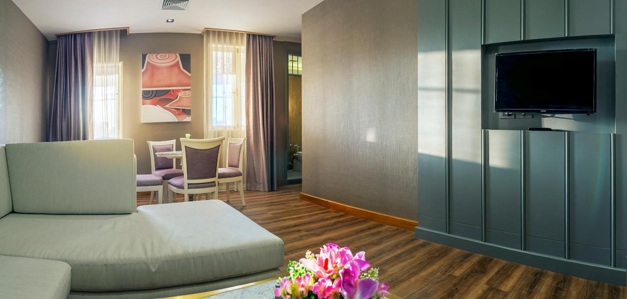 Two-Bedroom Suite,1273984594:JPEG