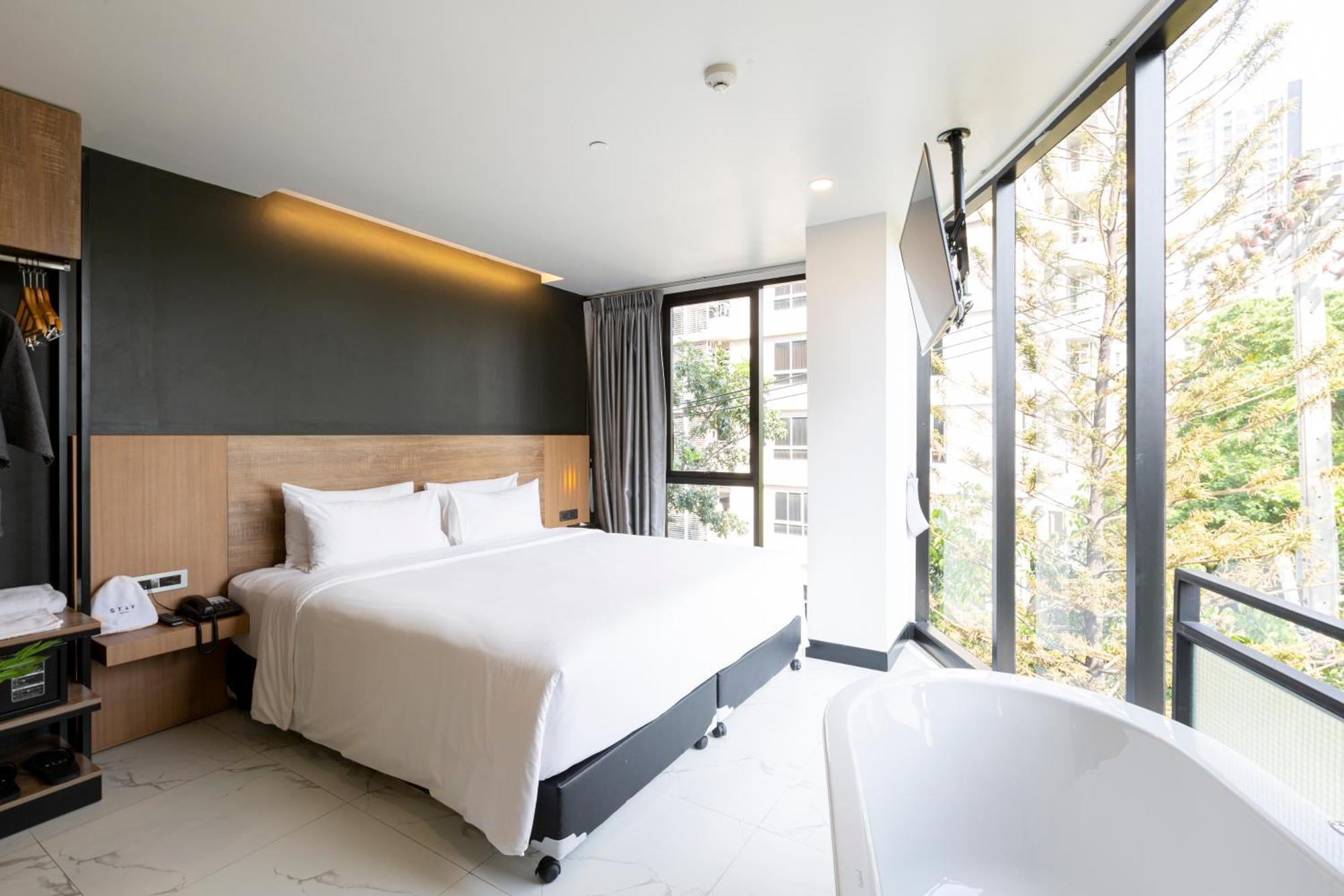 Corner Suites
