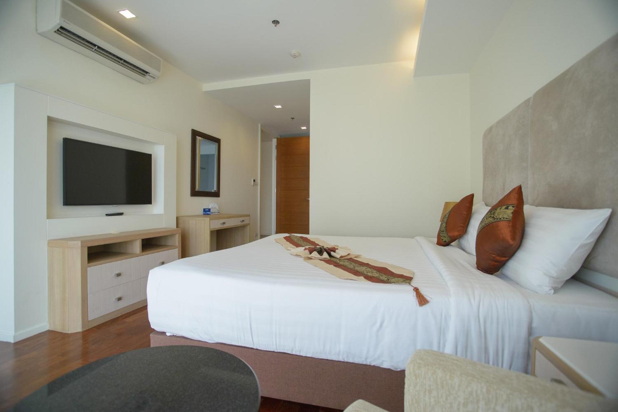 Two-Bedroom Deluxe