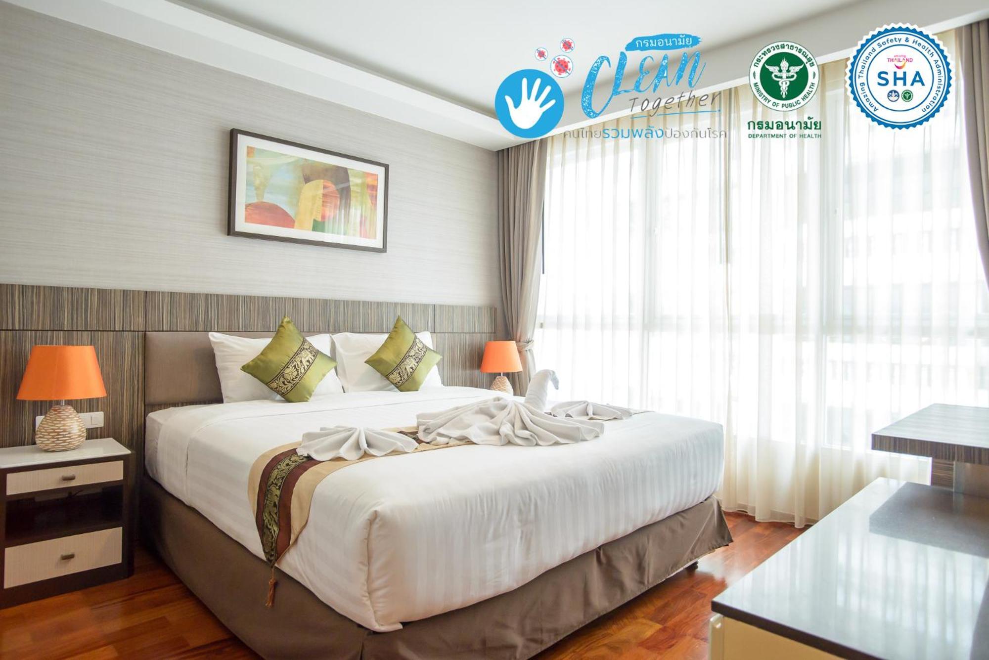 One-Bedroom Standard