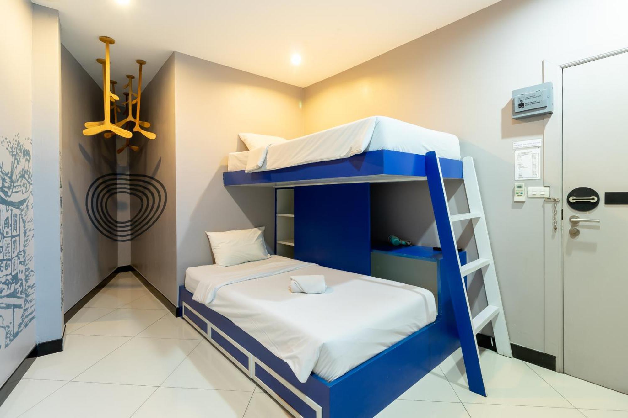 Twin Room Private Bathroom