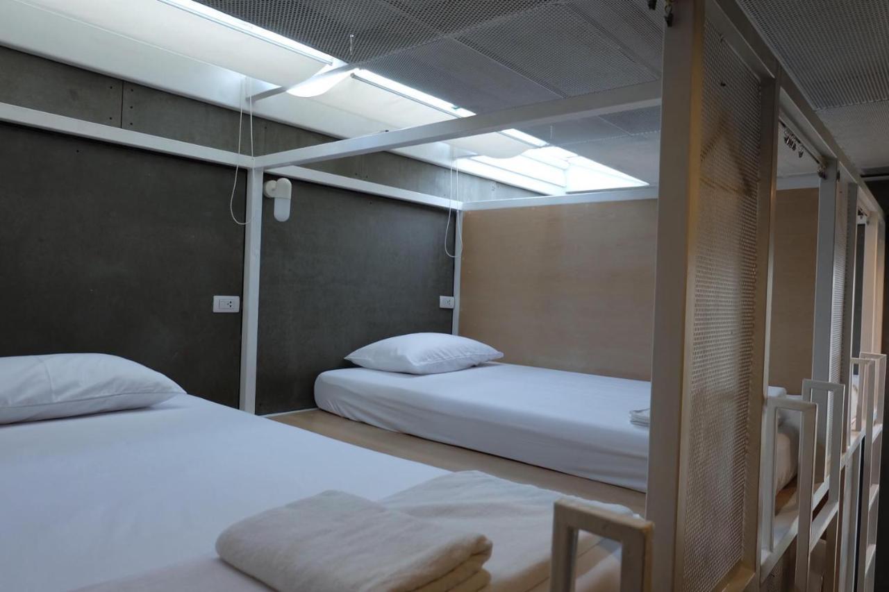 Mixed Dormitory Room