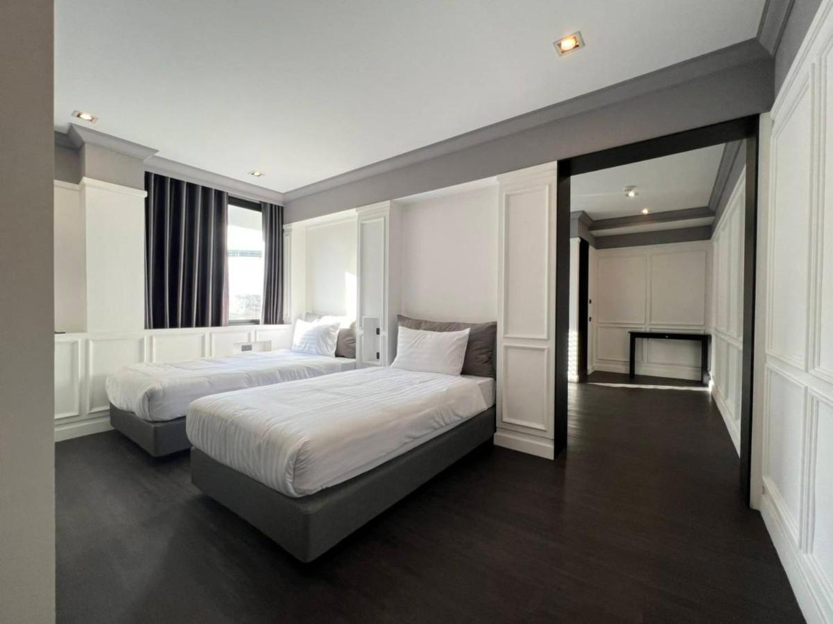 Deluxe Two-Bedroom