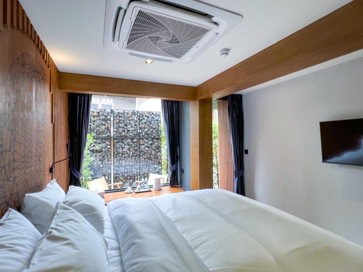 Double Room Balcony,1300783894:JPEG