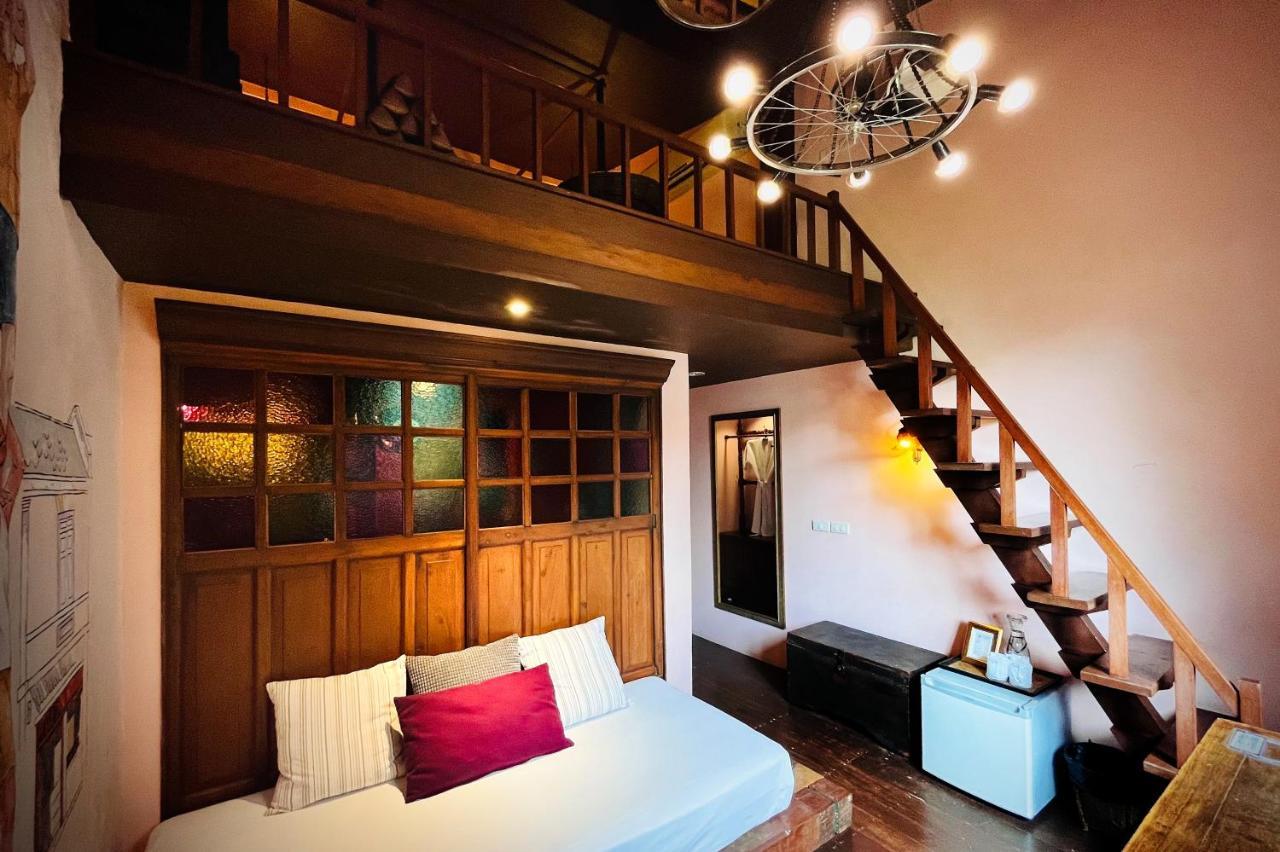 Queen Loft Suite,1301440024:JPEG