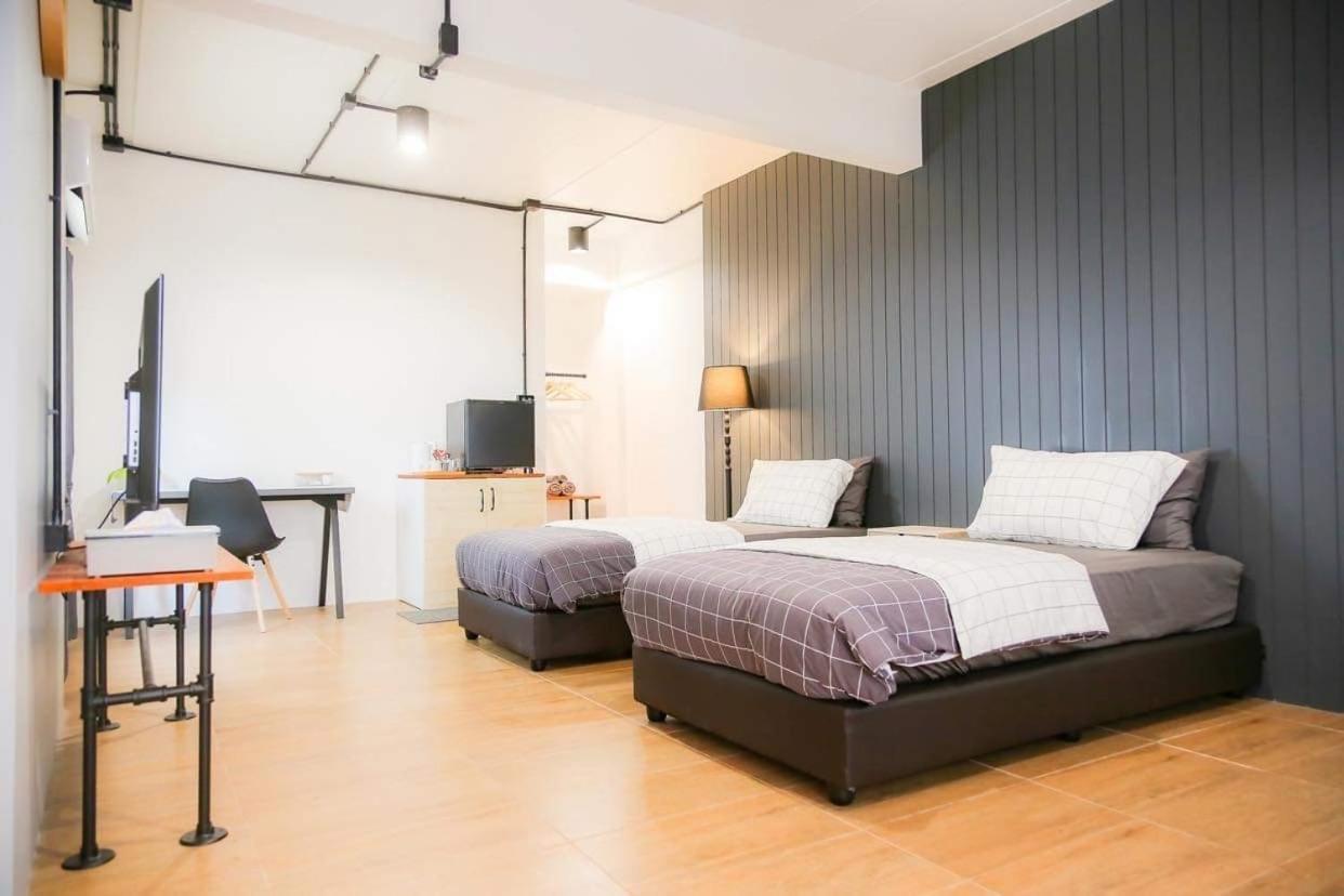 Chambre Lits Jumeaux avec Salle de Bains Privative