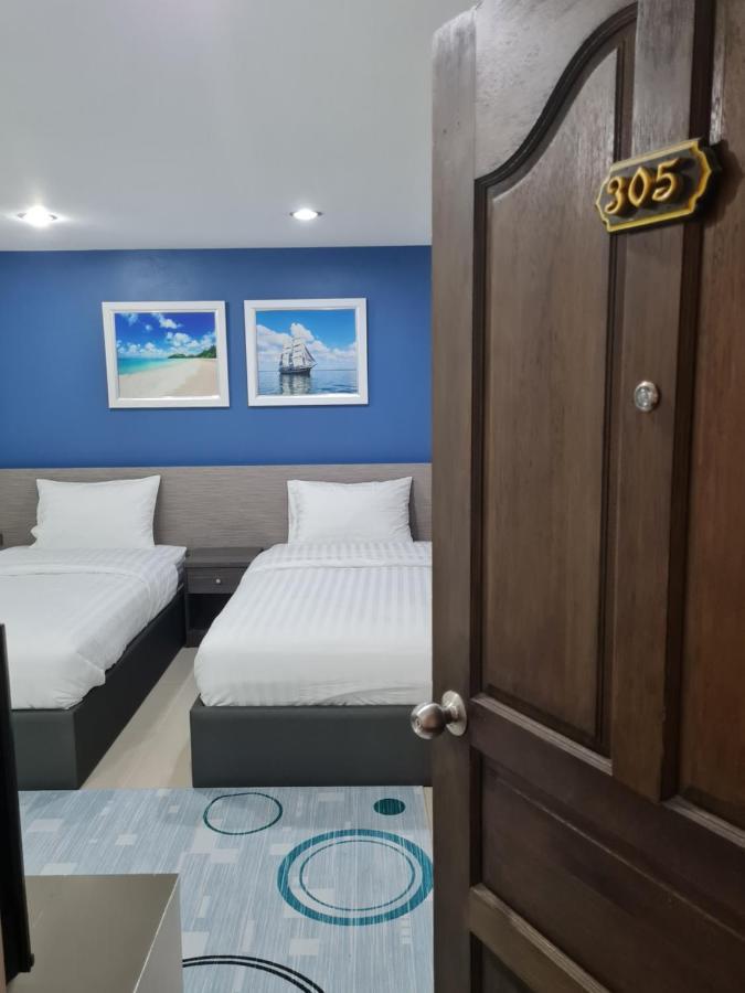 Single Room Bathroom