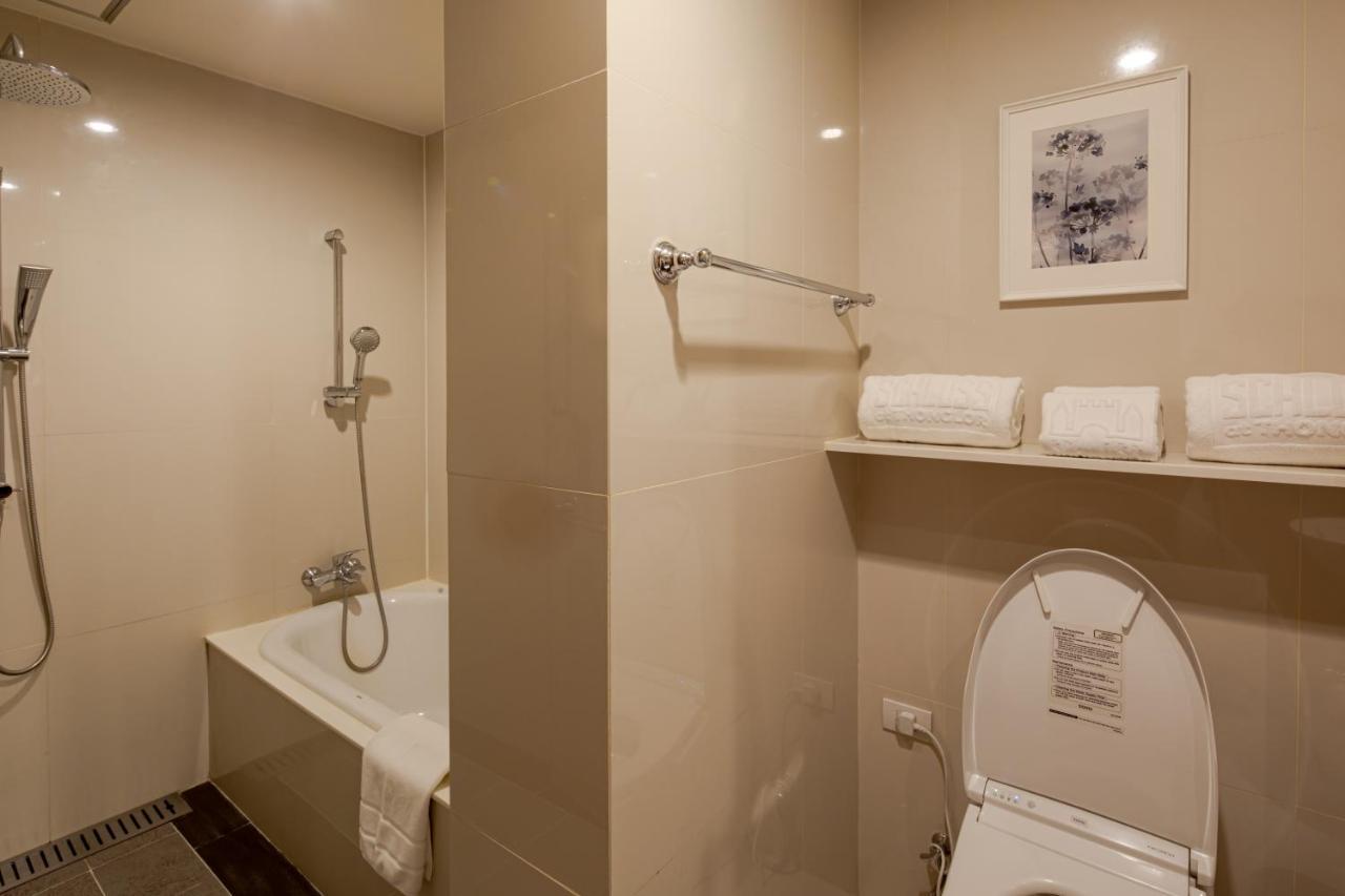 Executive Suite,1339564581:JPEG