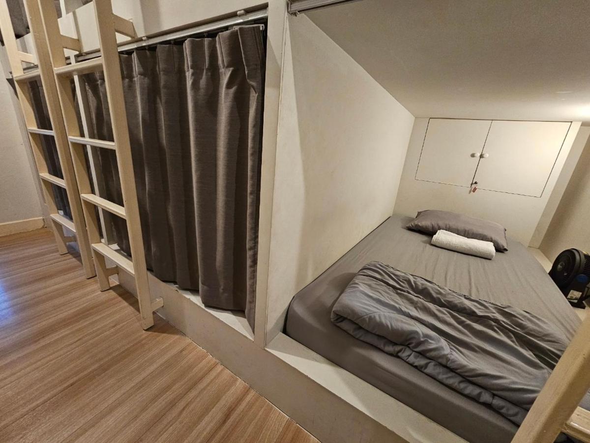 6-Bed Dormitory Room,1386367397:JPEG