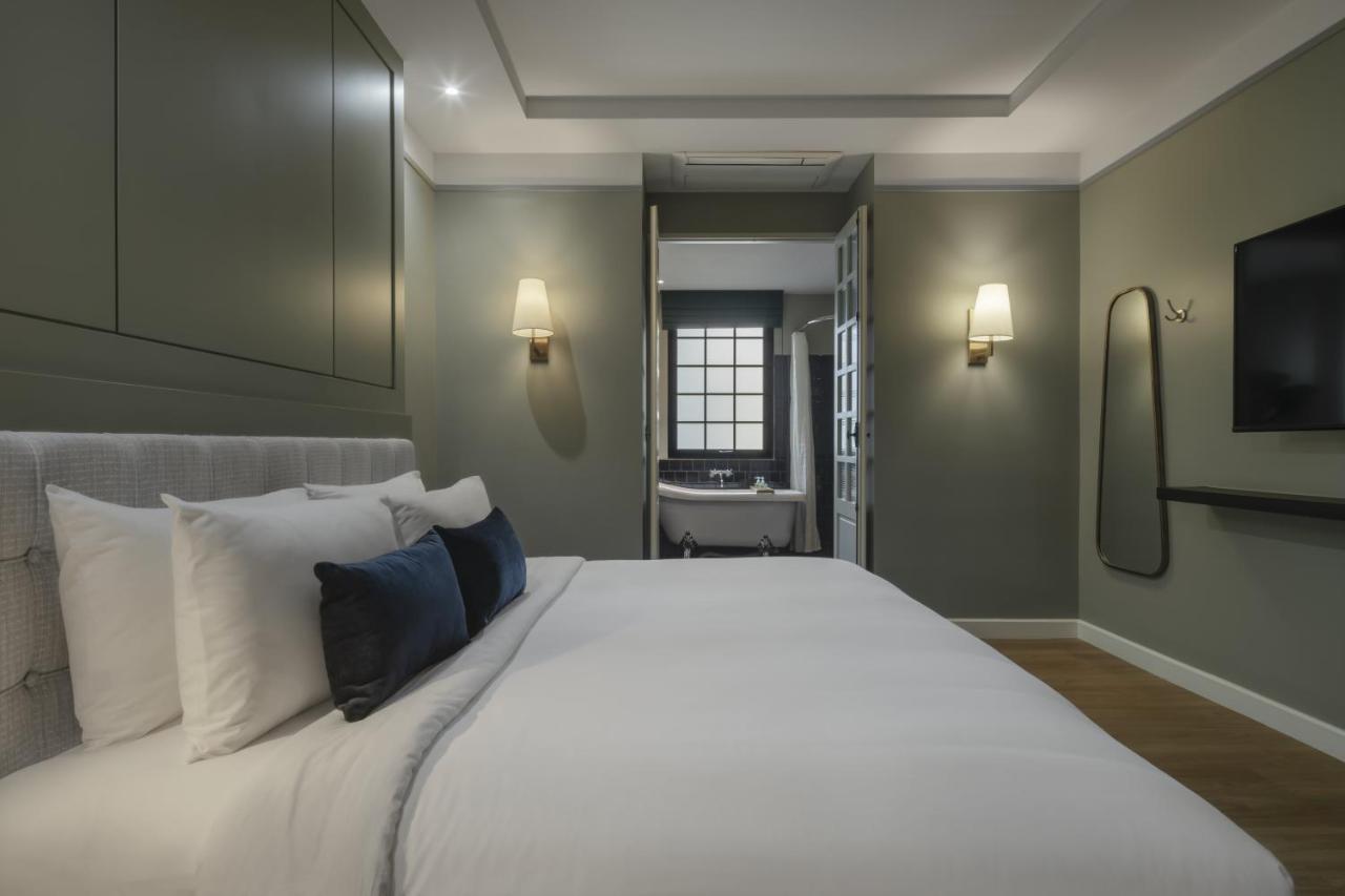 Double Room Private Bathroom