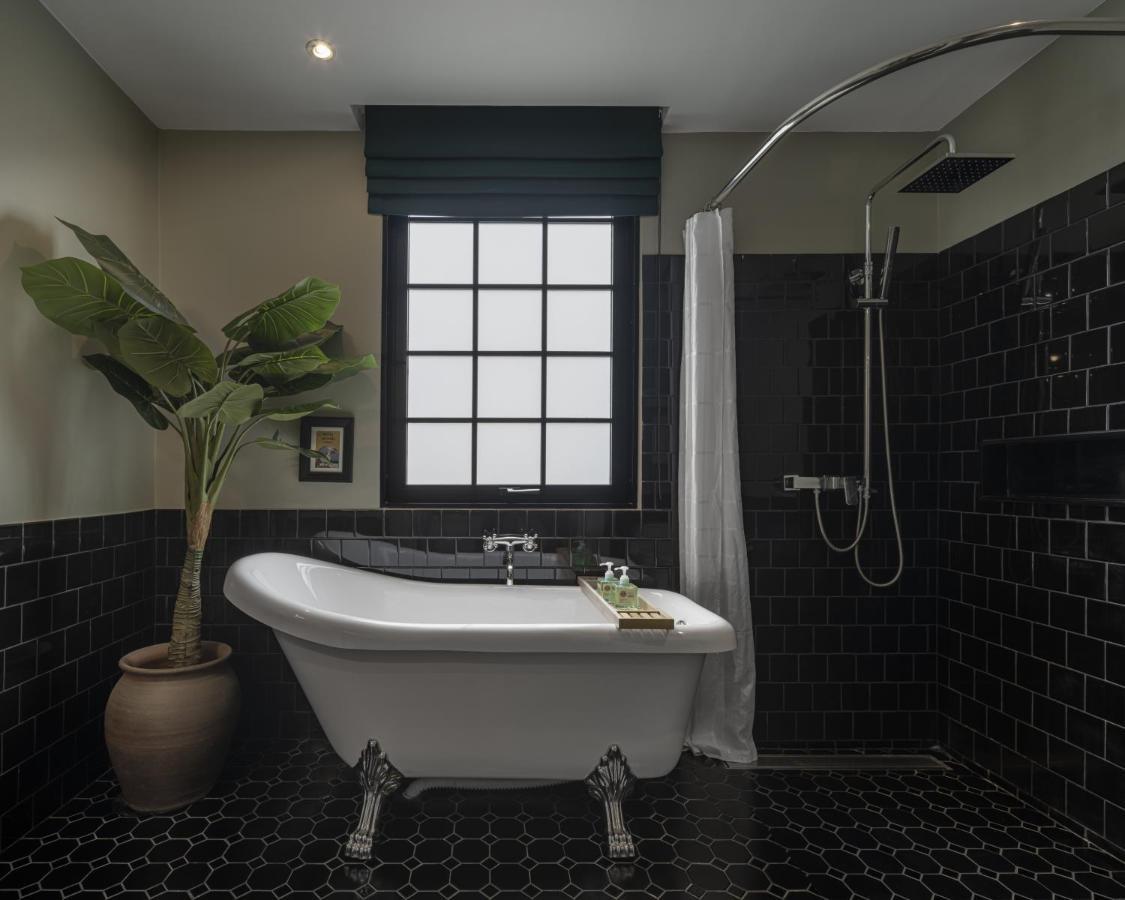 Double Room Private Bathroom