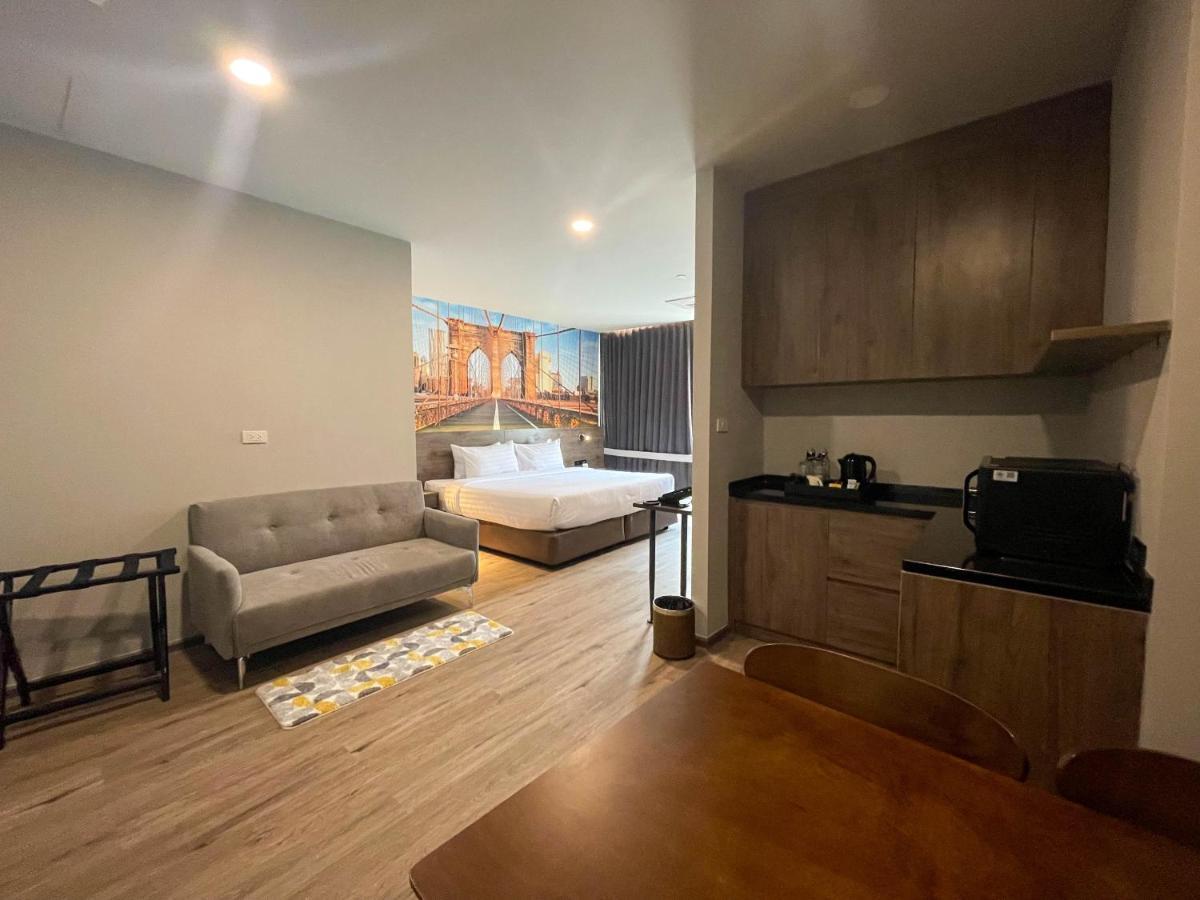 Premier Room