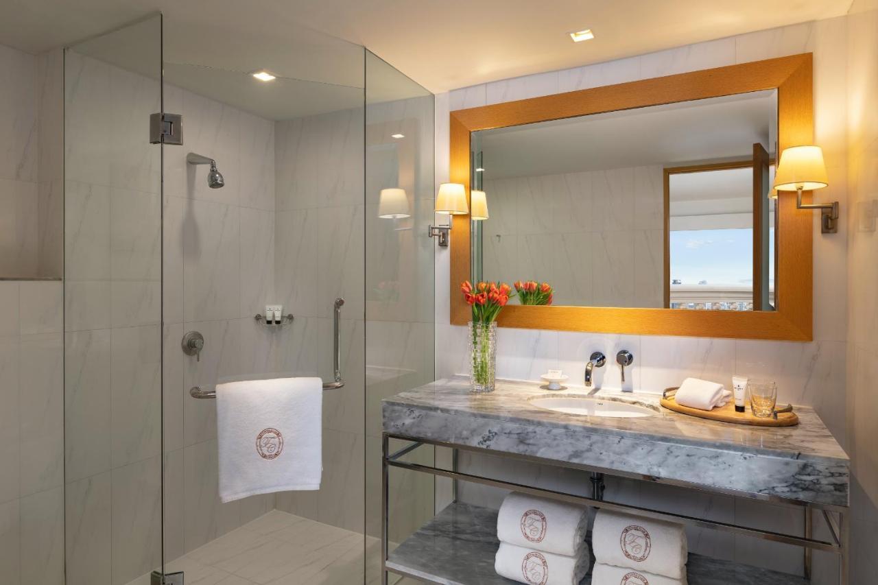 Tower Club Suite 2 Bedroom Lounge