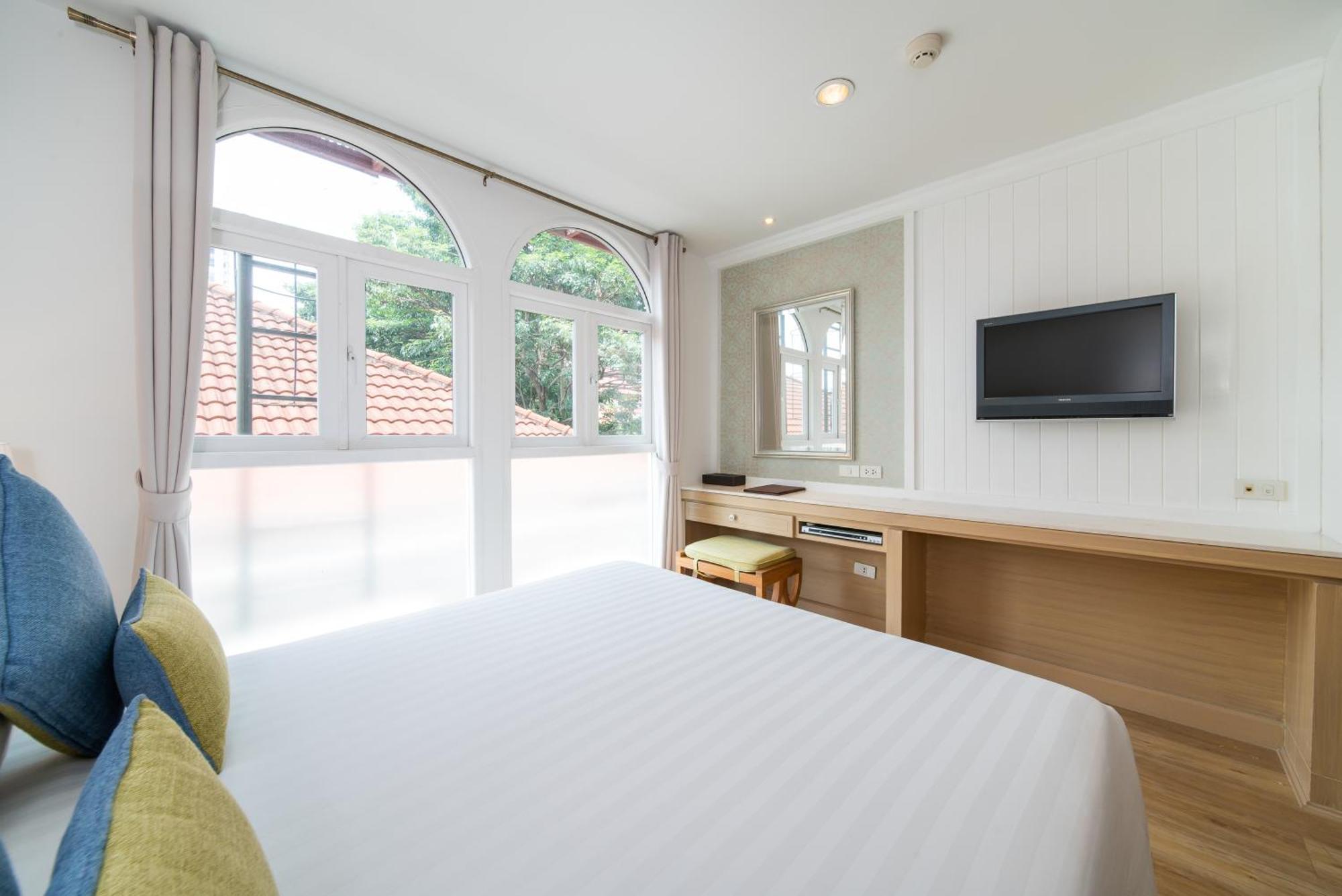 Superior Double or Twin Room,1209015058:JPEG