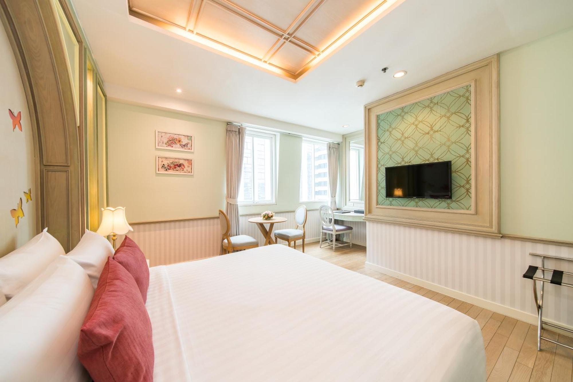 Deluxe Double or Twin Room High Floor