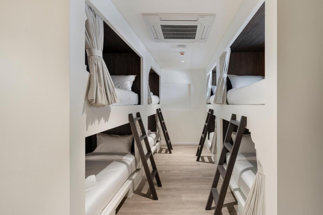 Mixed Dormitory Room