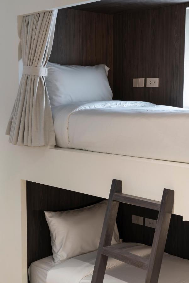 Mixed Dormitory Room