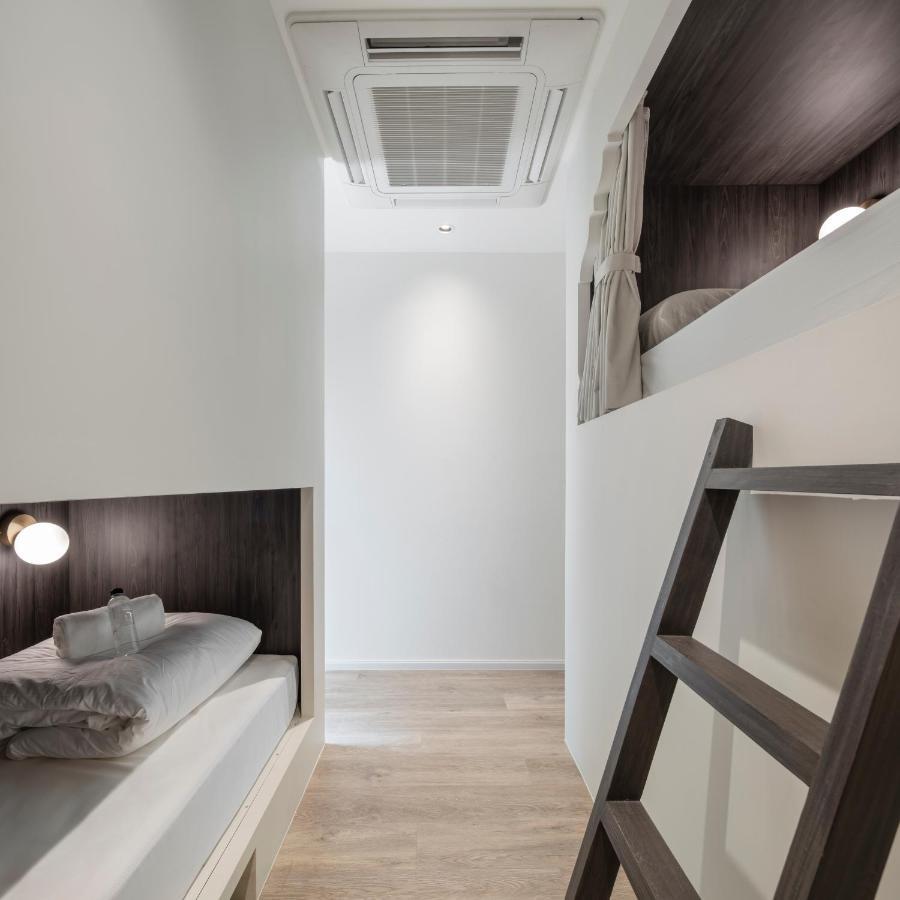 Mixed Dormitory Room