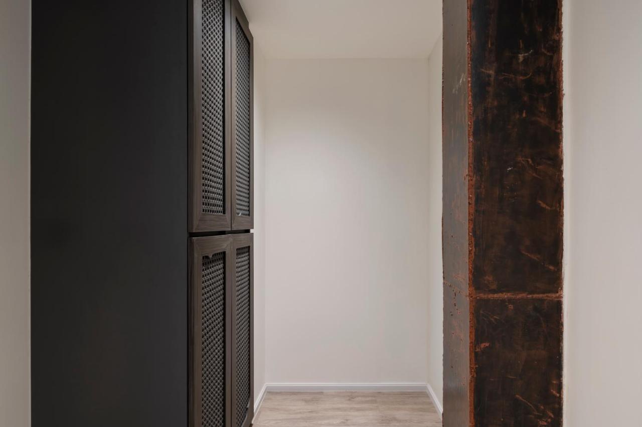 Mixed Dormitory Room