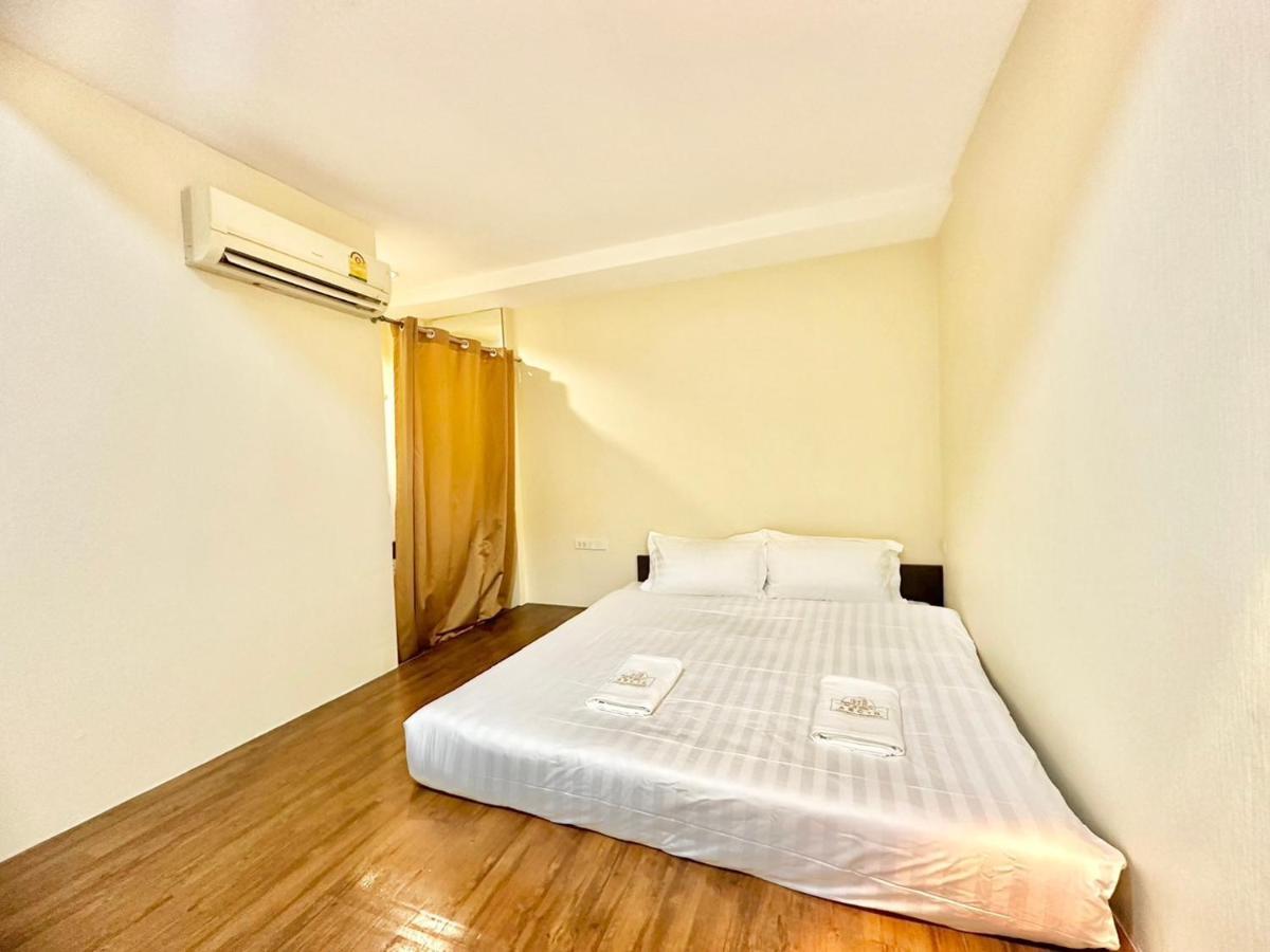 Double Room,1489943917:JPEG