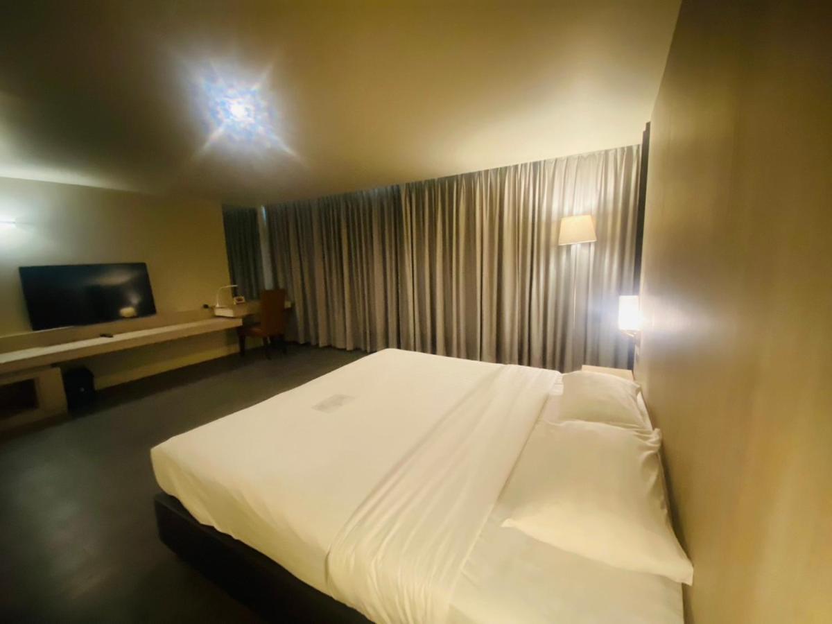 Premium Deluxe Single Bed