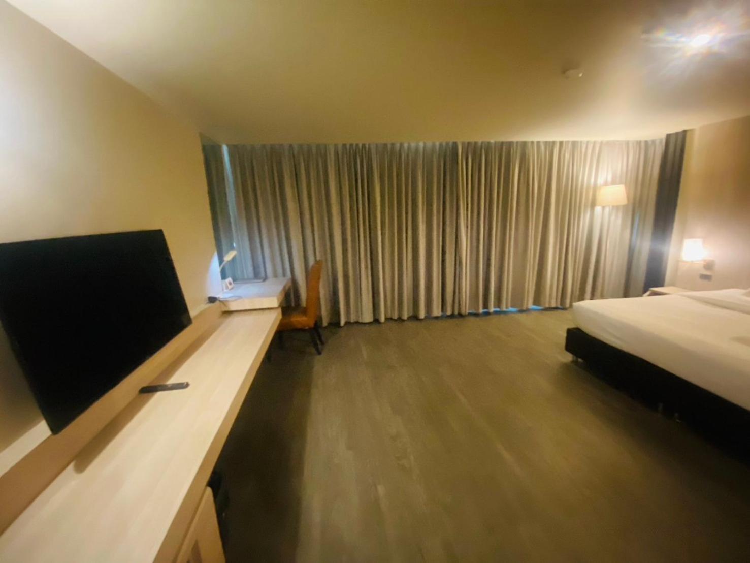 Premium Deluxe Single Bed