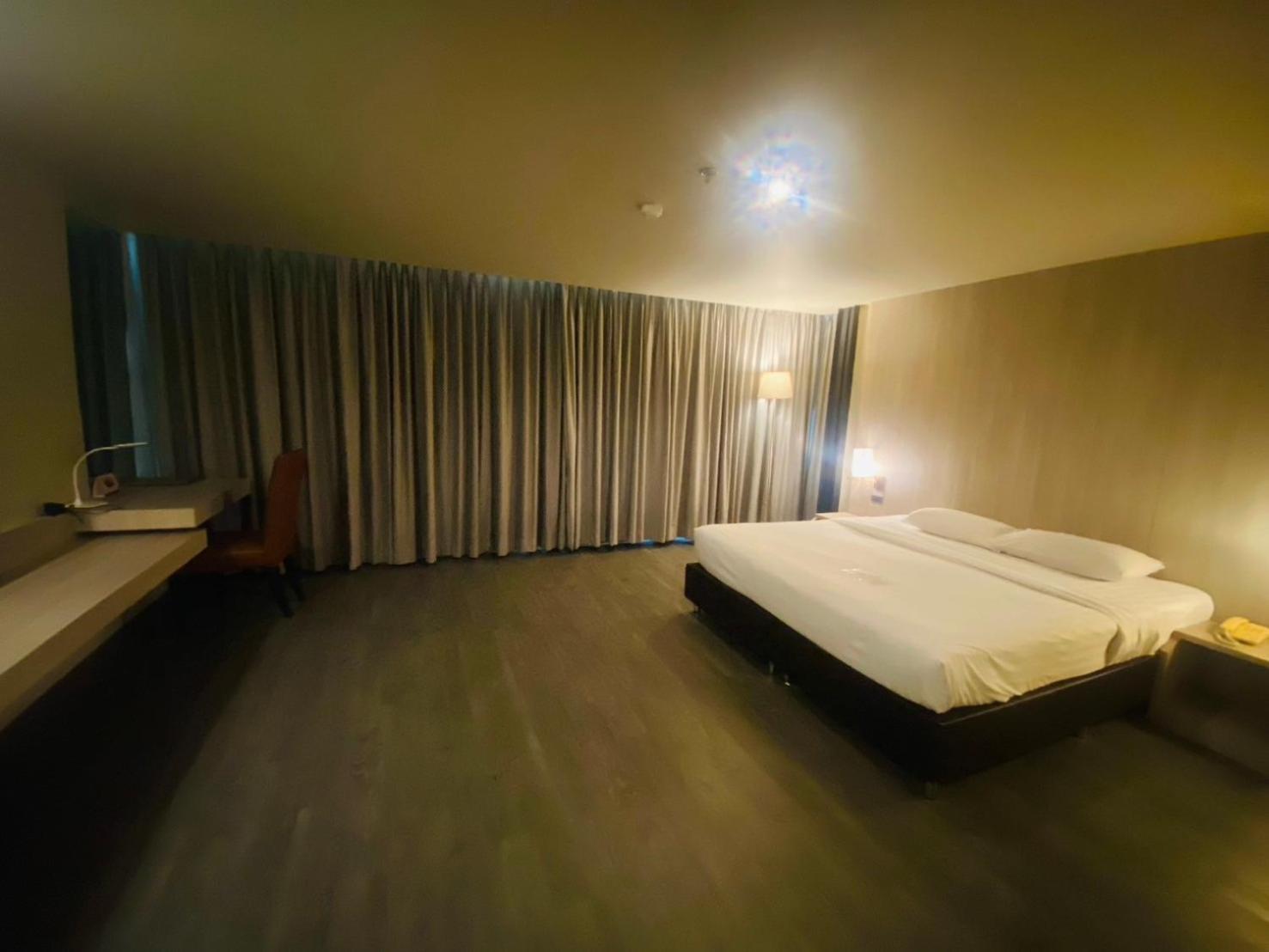 Premium Deluxe Single Bed