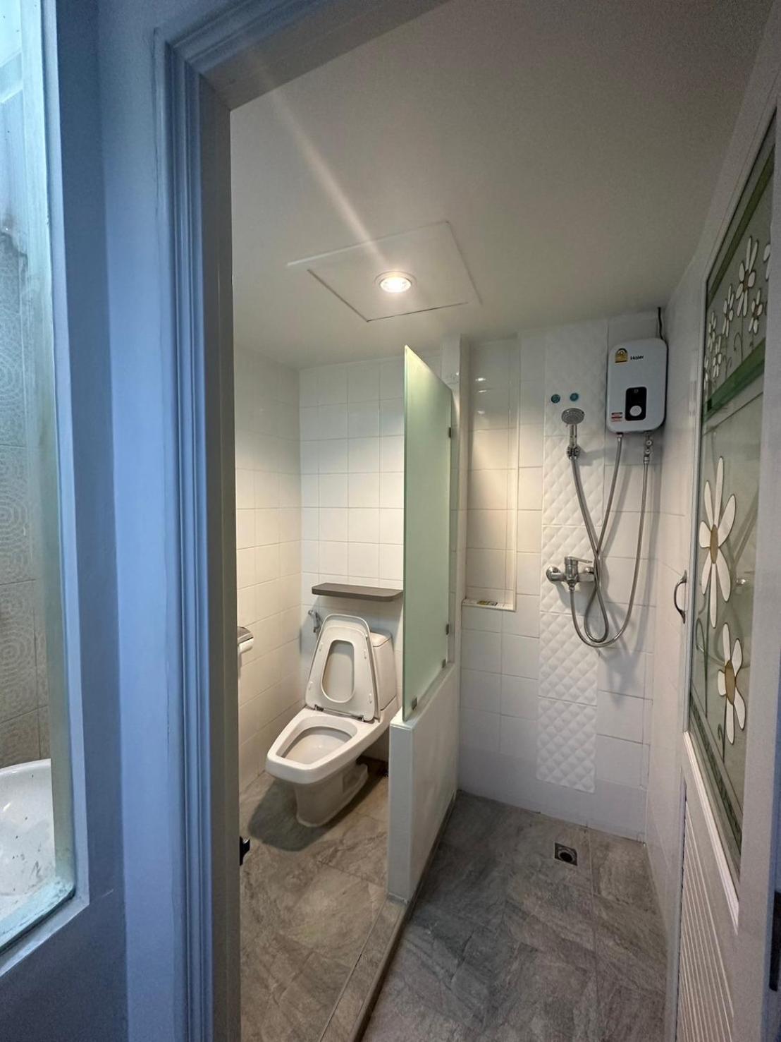 Standard Single Room,1559759656:JPEG