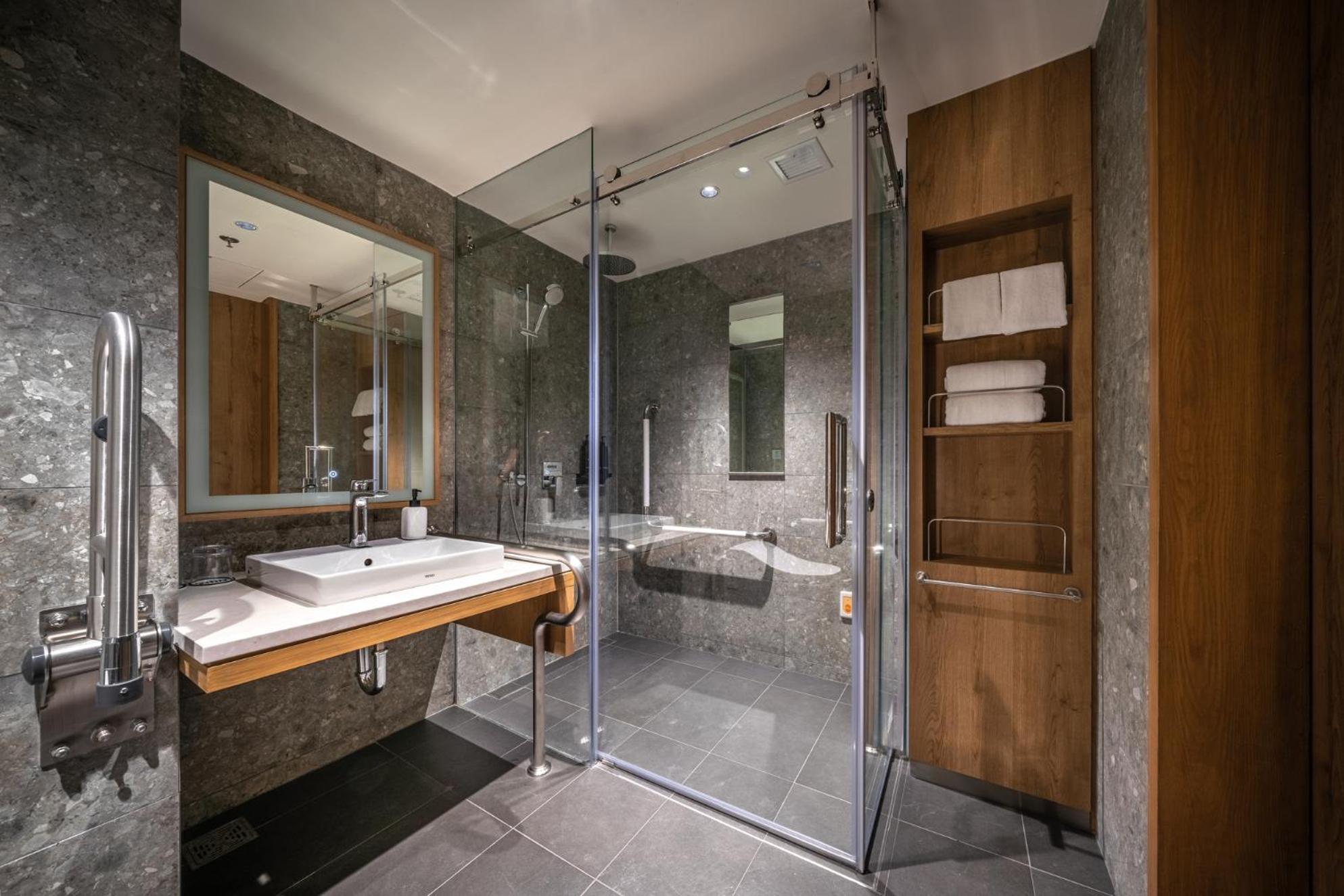 Twin Room Disability Access